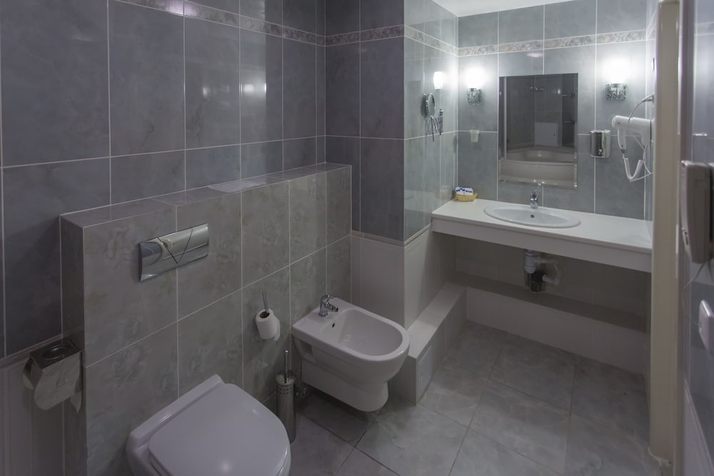 Hotel Belarus by null