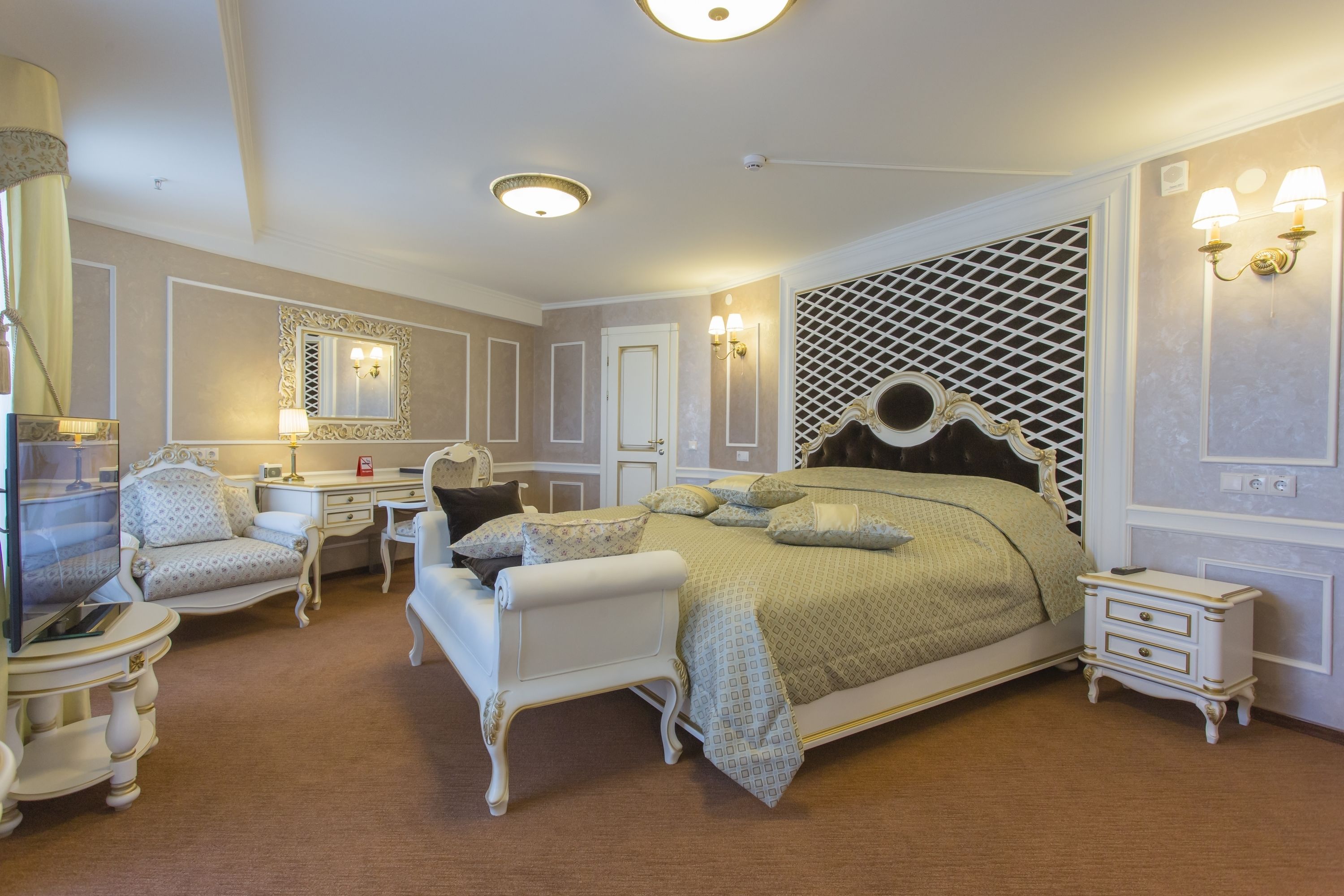 apartment, 1 bedroom, kitchenette | desk, iron/ironing board, free cots/infant beds, free wifi