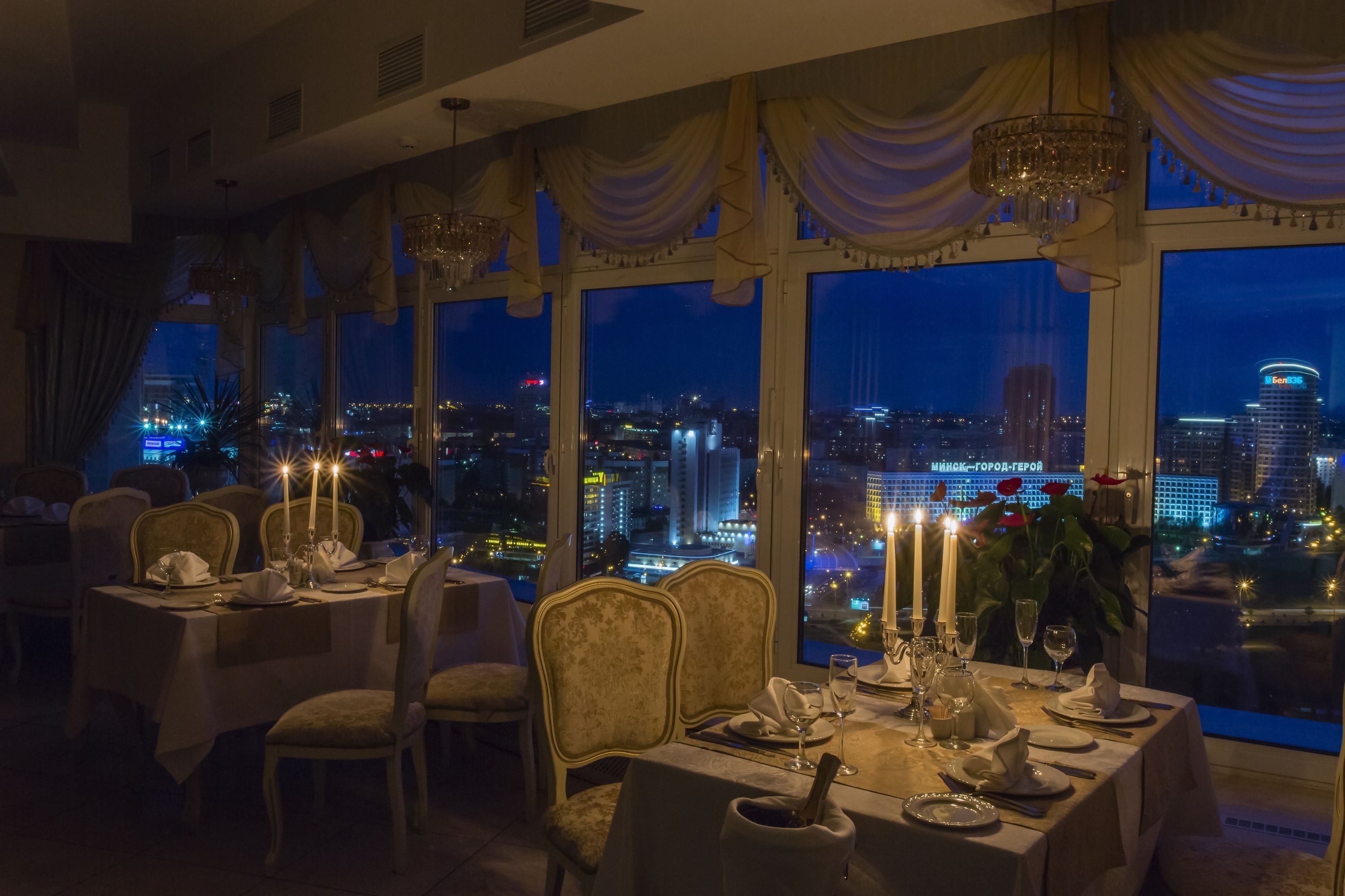 lunch and dinner served, modern european cuisine