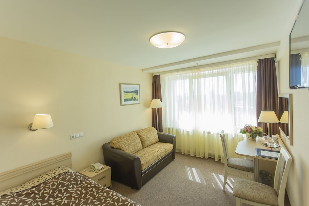 Hotel Belarus by null