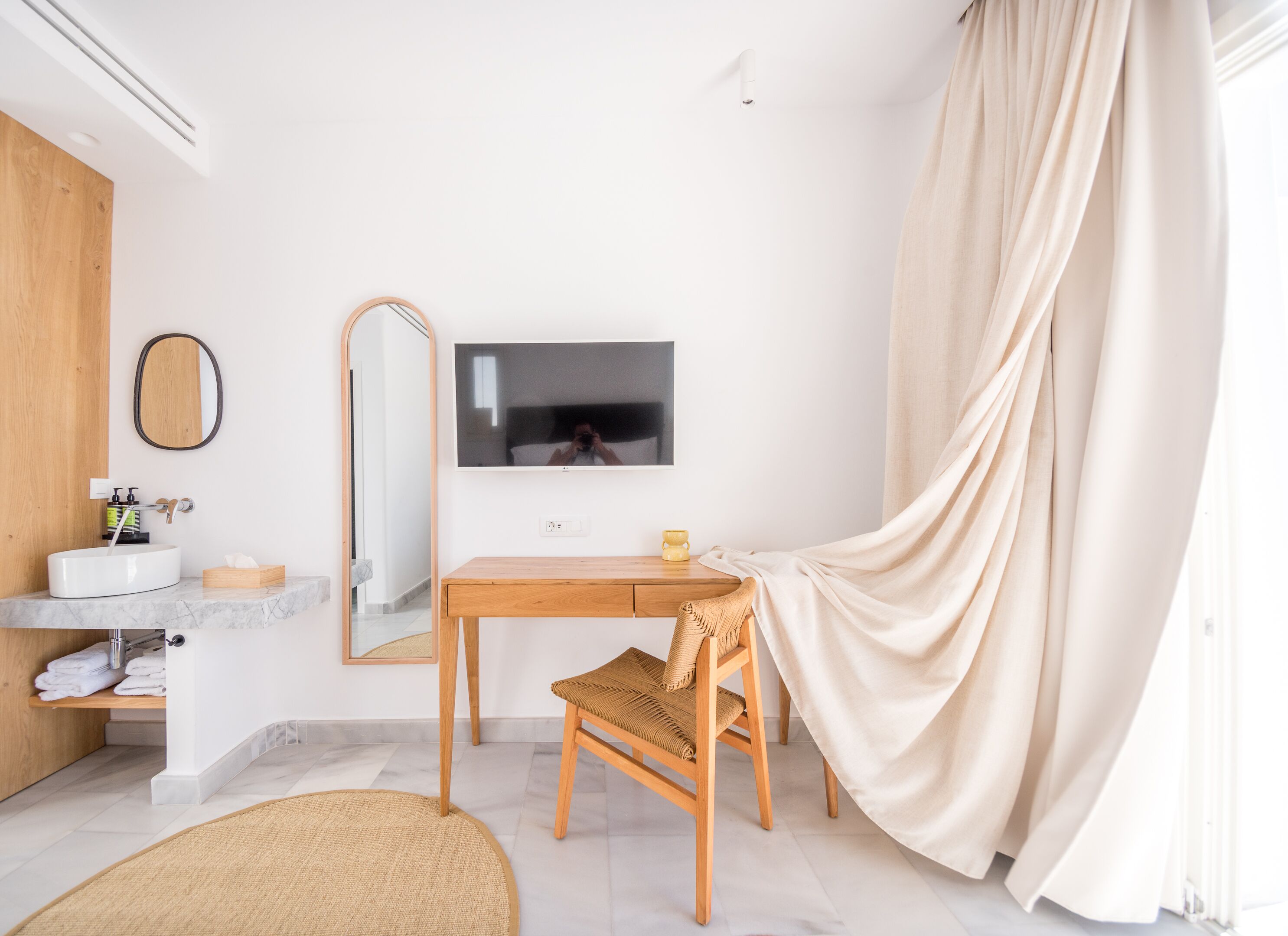 deluxe room | 1 bedroom, egyptian cotton sheets, premium bedding, down duvets