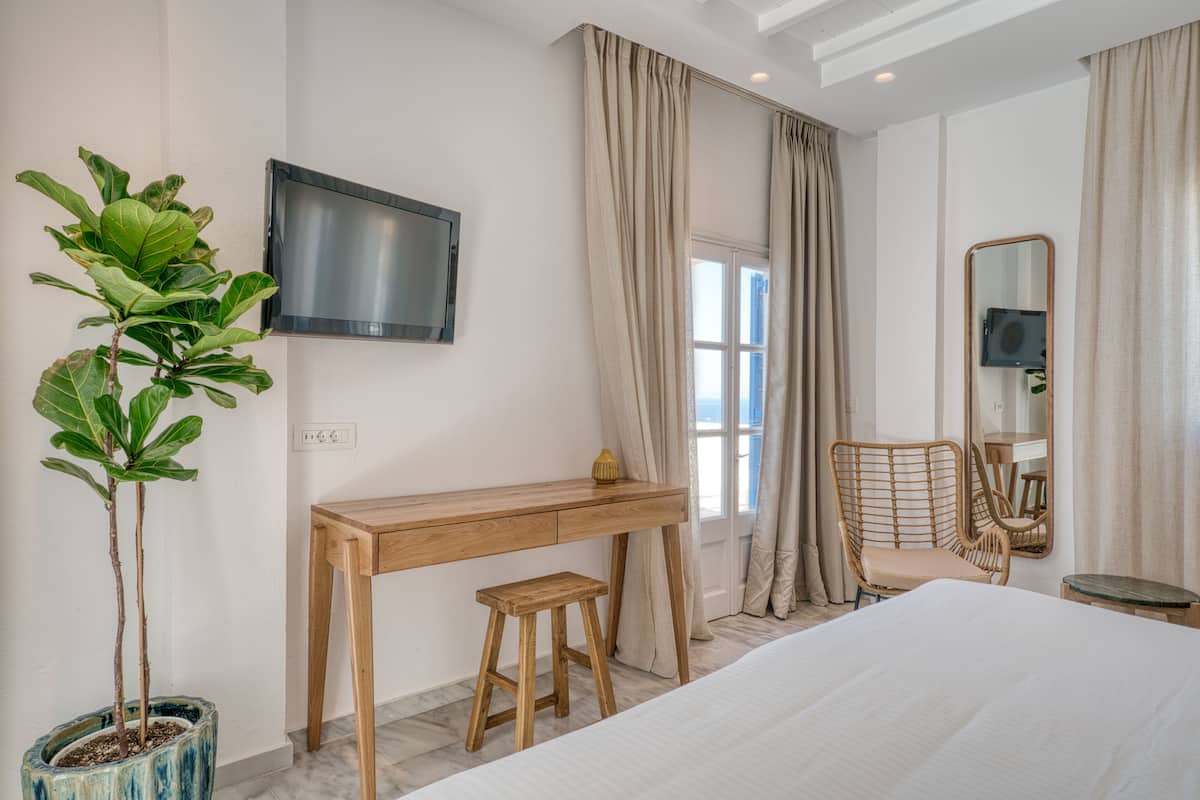 Family Suite | 1 bedroom, Egyptian cotton sheets, premium bedding, down duvets