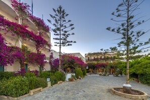 Exterior - Skala Hotel (Patmos)