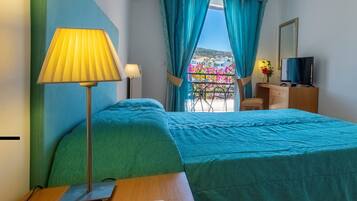 Minibar, coffres-forts dans les chambres, lits bébé (gratuits)