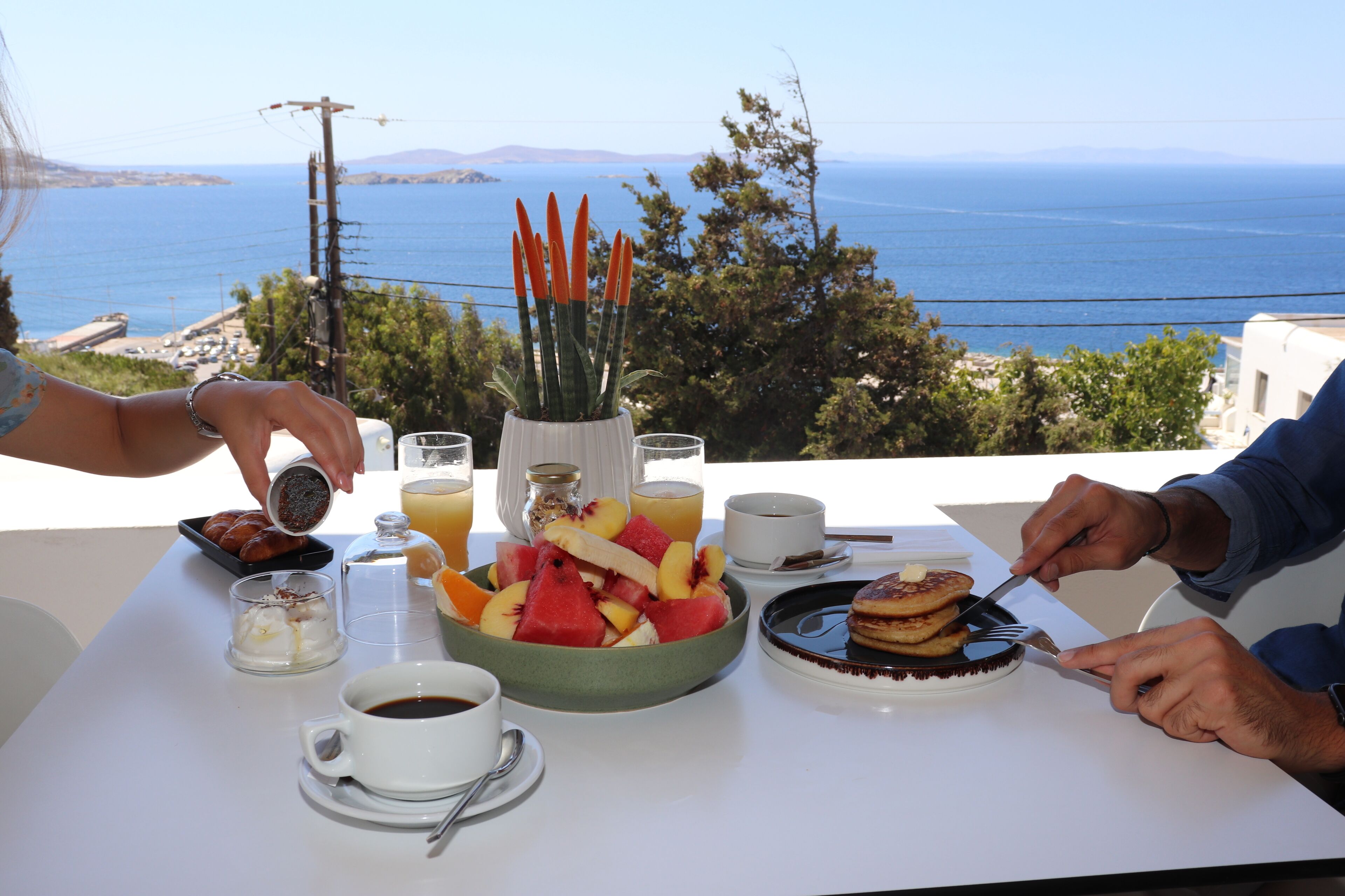 free daily continental breakfast