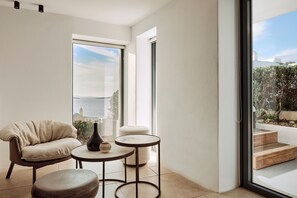 Superior Double Room Sea View Jacuzzi | Ropa de cama de alta calidad y minibar 