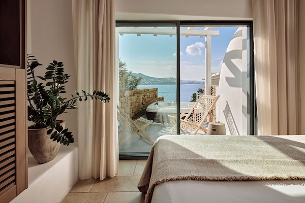 Ropa de cama de alta calidad y minibar