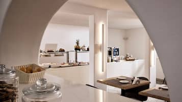 Petit déjeuner buffet compris tous les jours