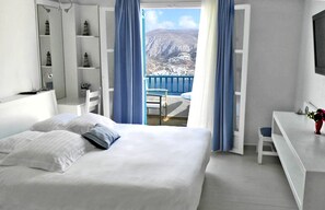 Chambre Double Supérieure, vue mer (Cycladic) | Draps en coton égyptien, literie de qualité supérieure, minibar