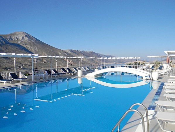 Indoor pool, seasonal outdoor pool, pool umbrellas