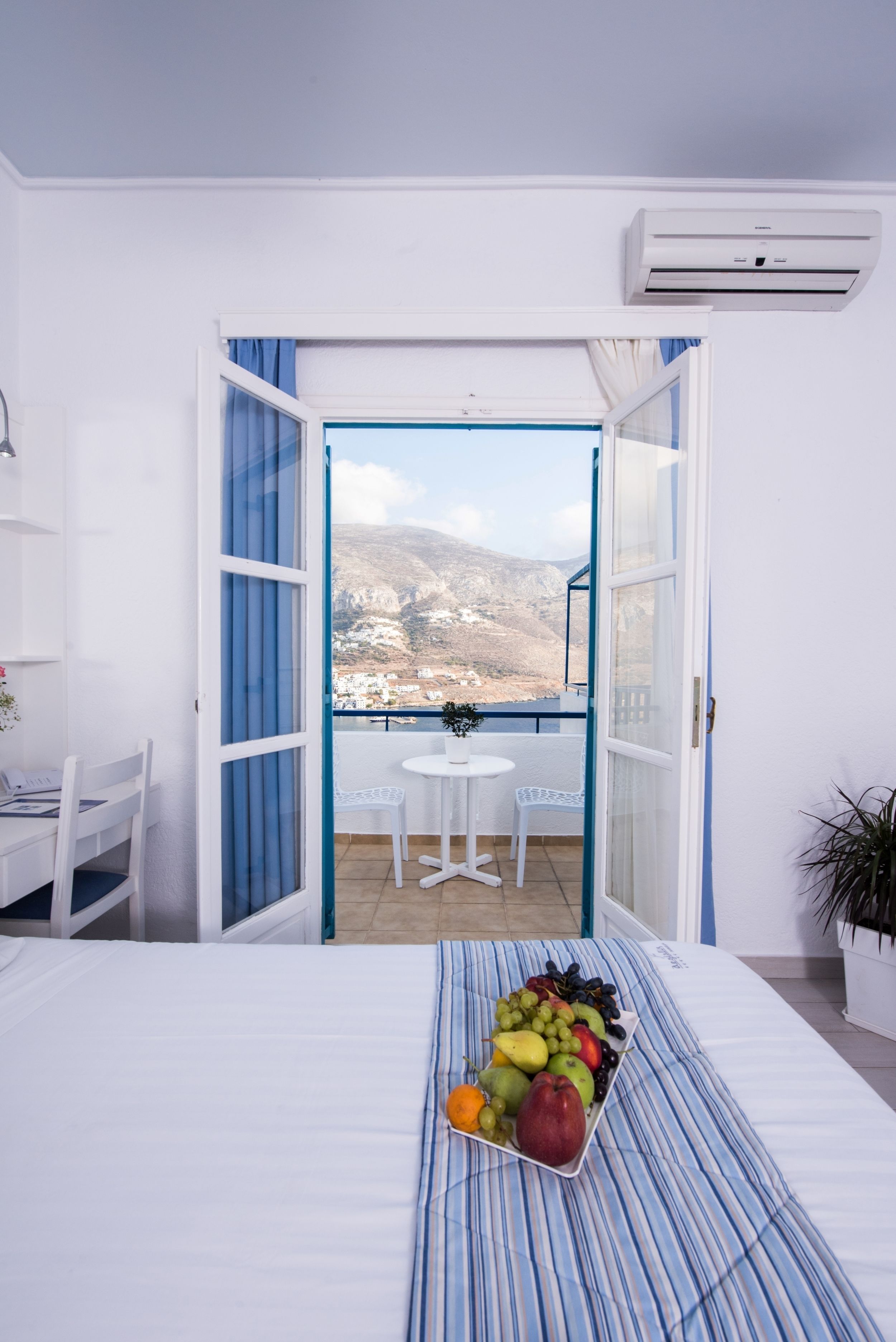 family suite, sea view | balcony