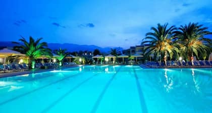 Hotel Poseidon Palace