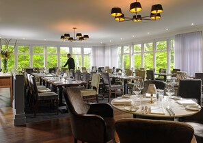 3 restauranter, lunsj serveres