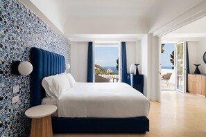 Frette Italian sheets, premium bedding, down comforters