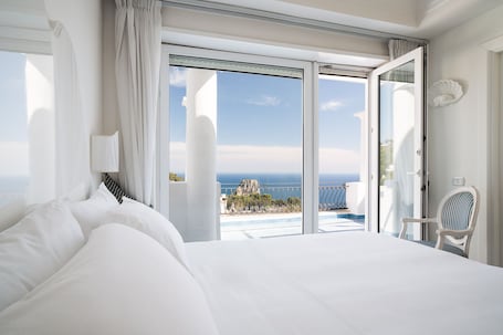 Deluxe Room Sea View | 1 camera, lenzuola Frette, biancheria da letto di alta qualità. La Residenza Capri