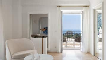 Junior Suite Sea View | 1 Schlafzimmer, italienische Bettbezüge von Frette