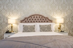Standard Double Room | 1 bedroom, in-room safe, individually decorated, iron/ironing board