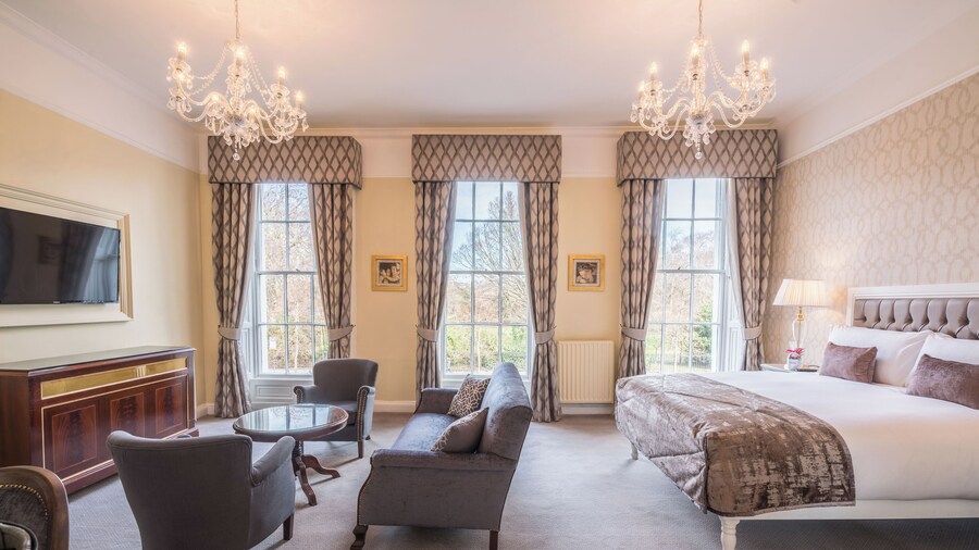 Stauntons on the Green