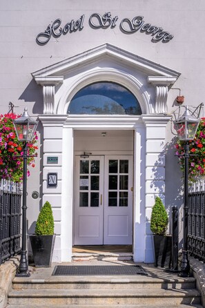 숙박 시설 정면