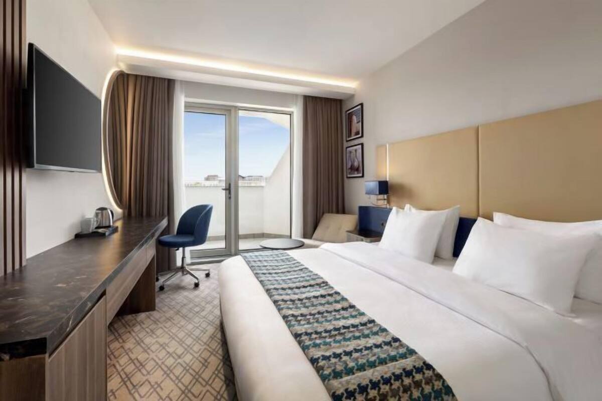 Pillowtop beds, minibar, in-room safe, desk