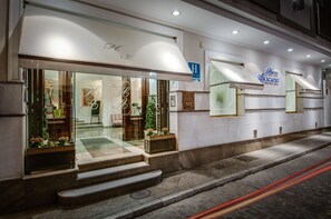 Fachada de la propiedad