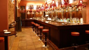 Bar (on property) - Hotel Santo Domingo Lucena (Lucena)