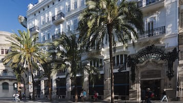 Façana frontal de l'allotjament