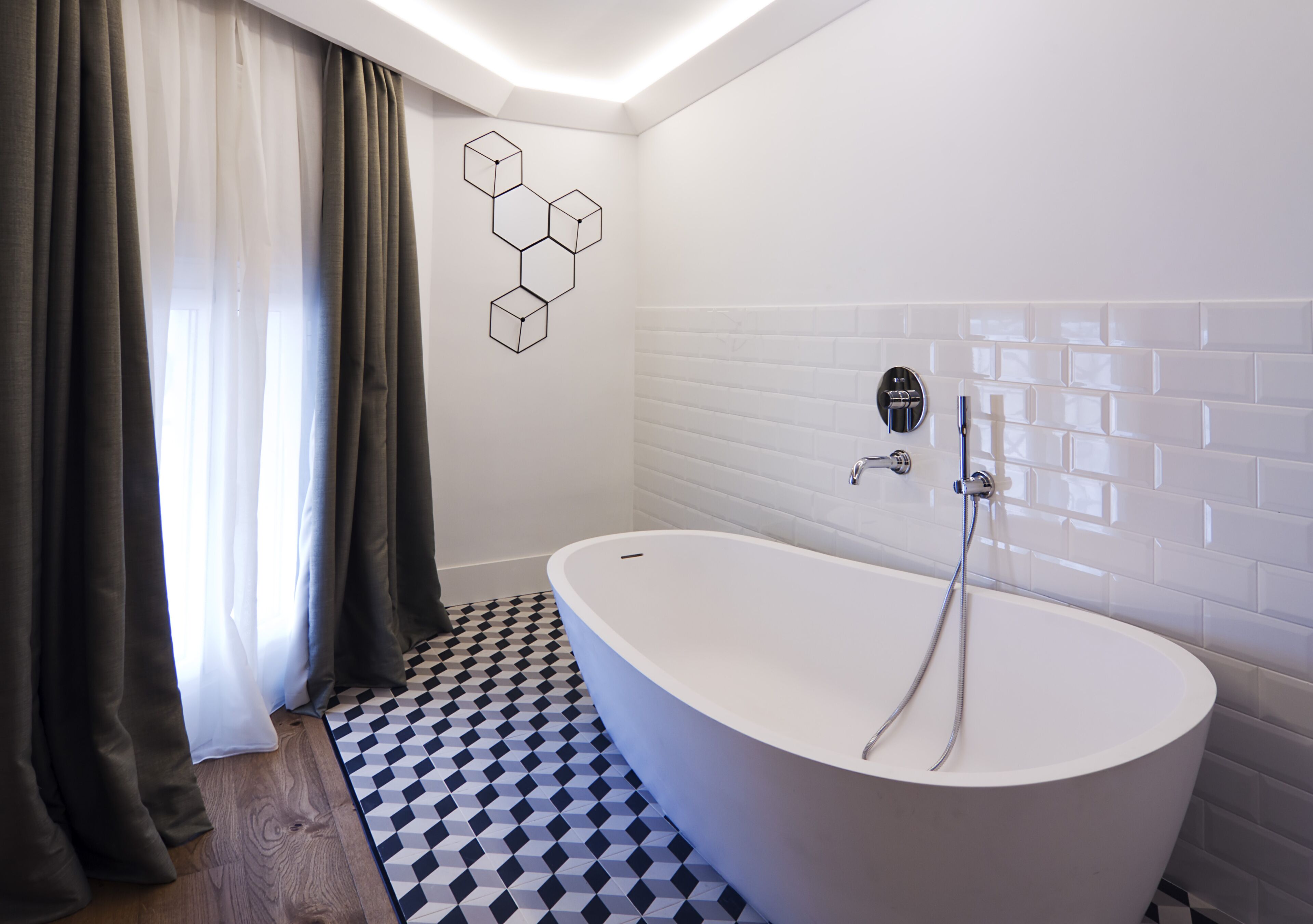 Photo - One Shot Reina Victoria Hotel