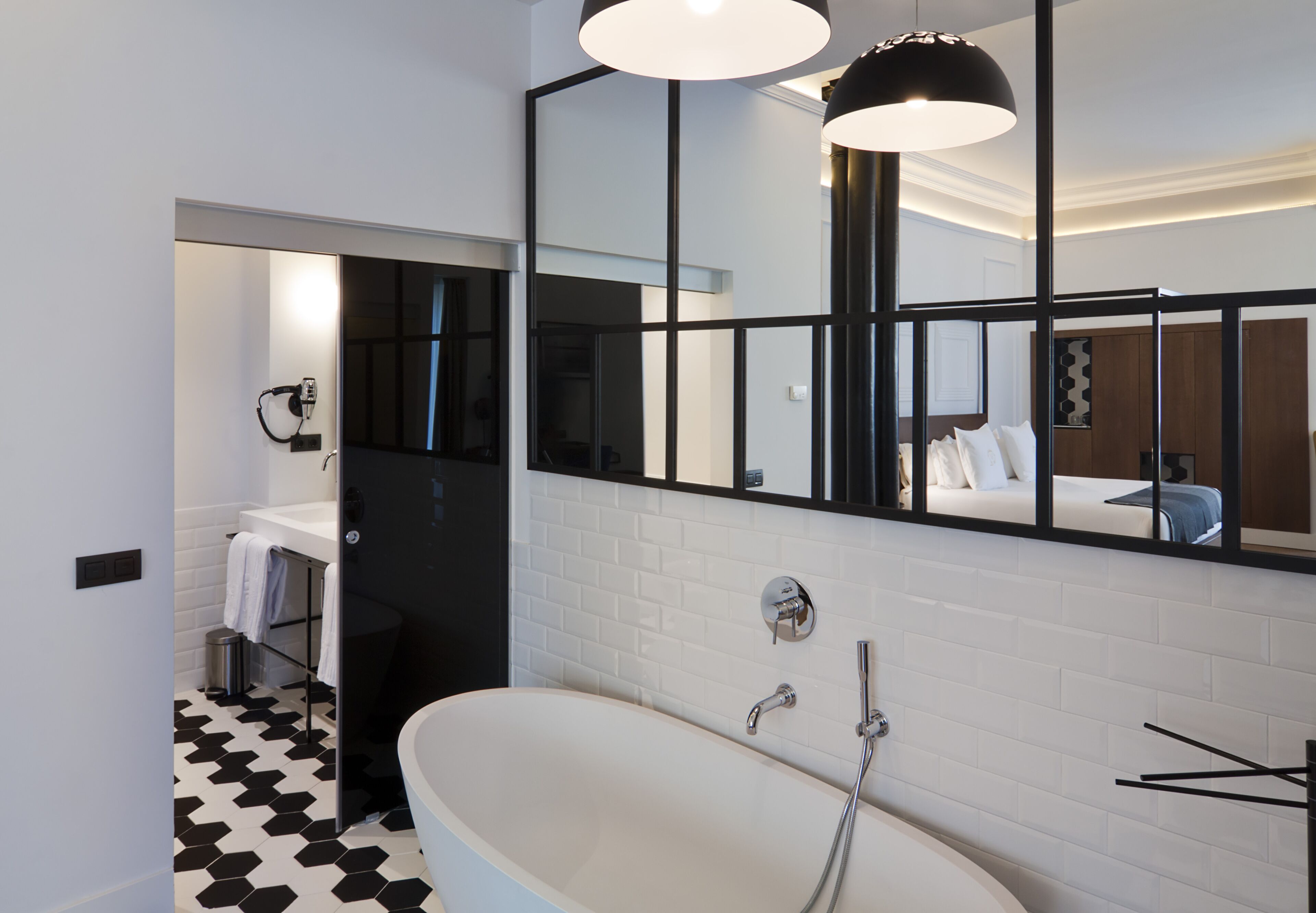 grand suite | bathroom | free toiletries, hair dryer, towels