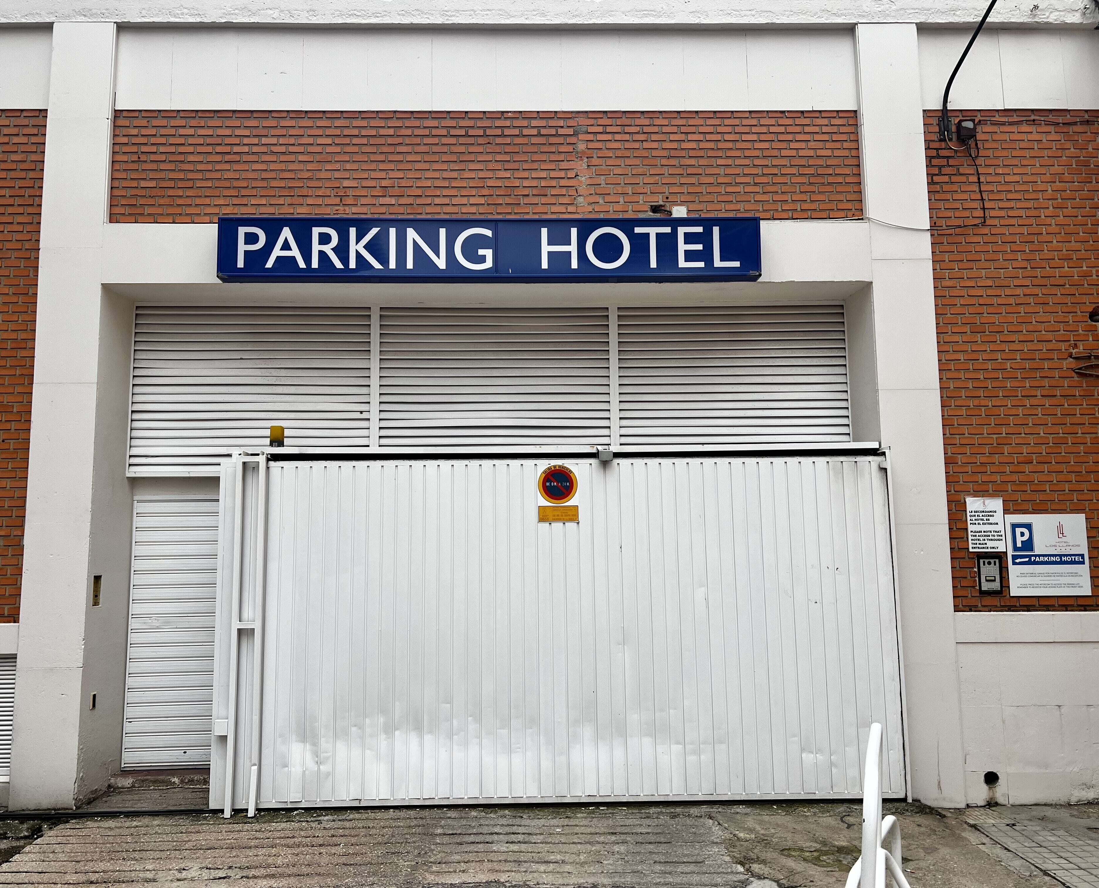 self-parking (surcharge) 14 per day