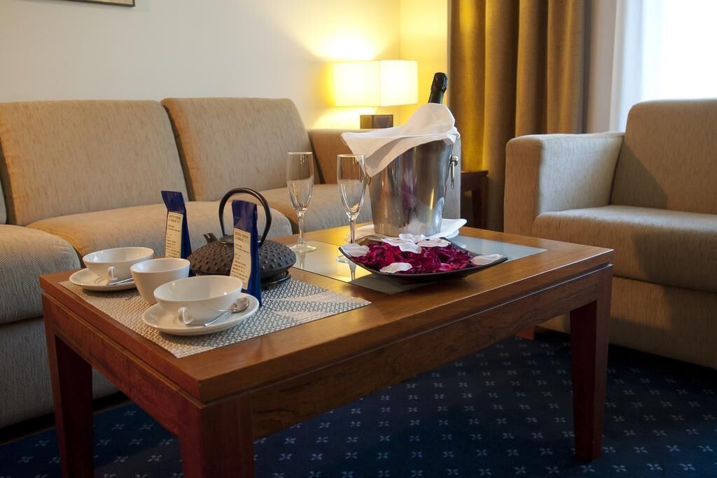 room service – dining