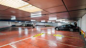 Self parking (EUR 14 per day)