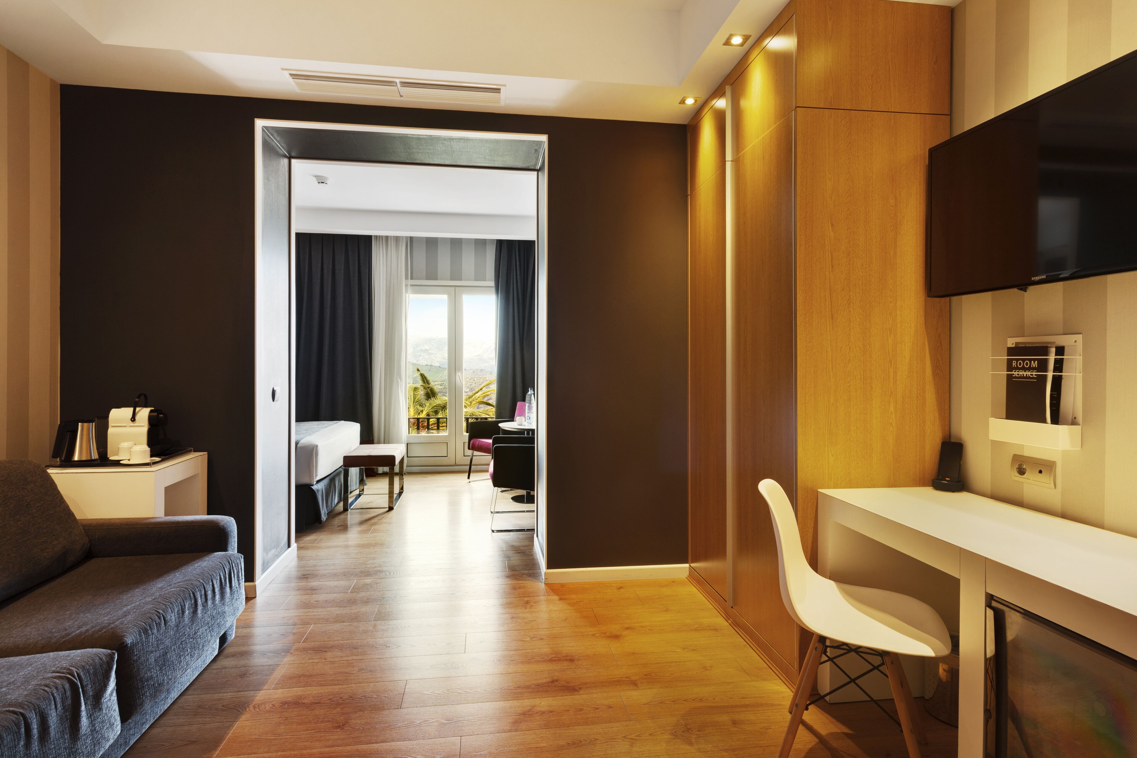 1 bedroom, minibar, in-room safe, desk