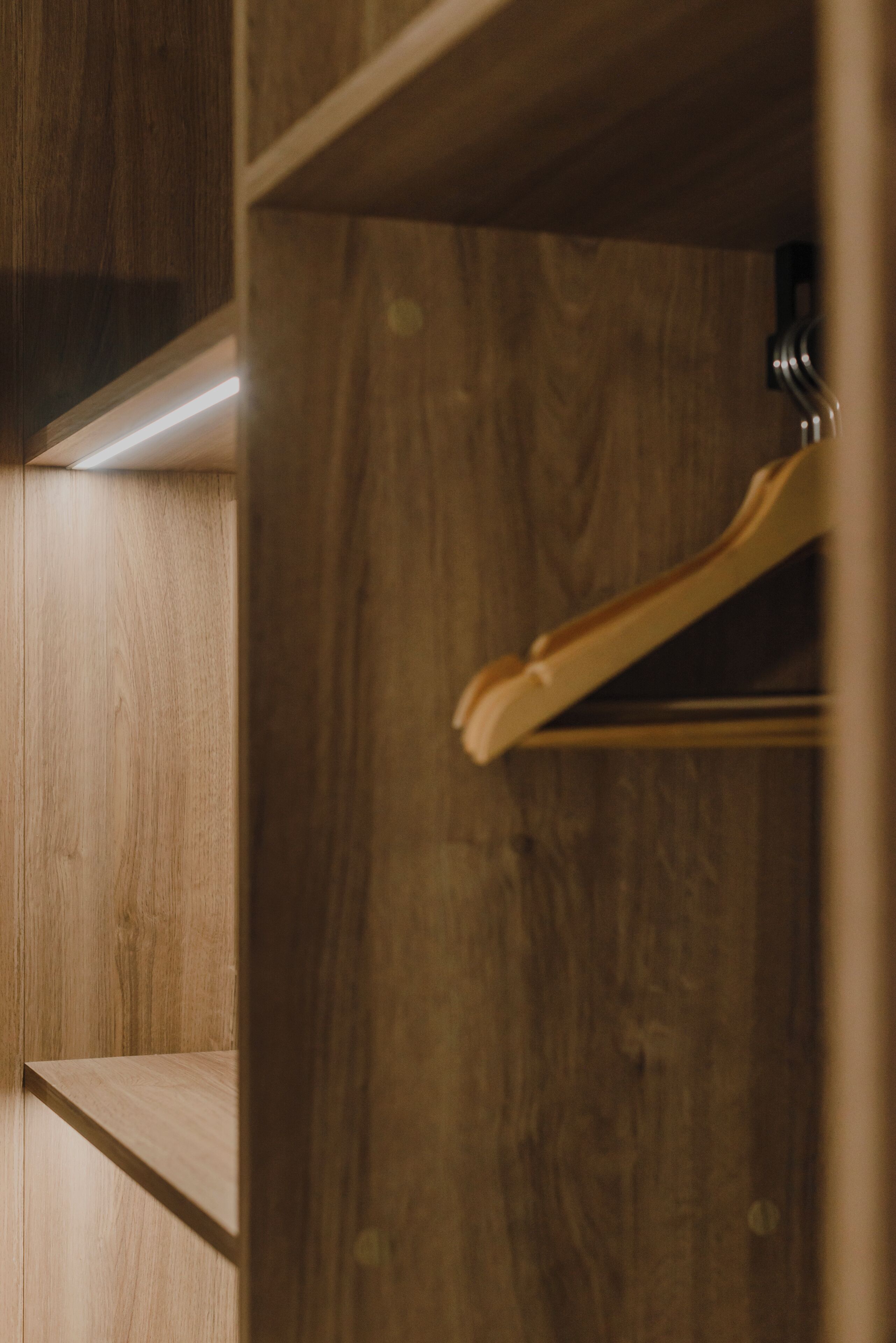 single room | 1 bedroom, minibar, in-room safe, desk