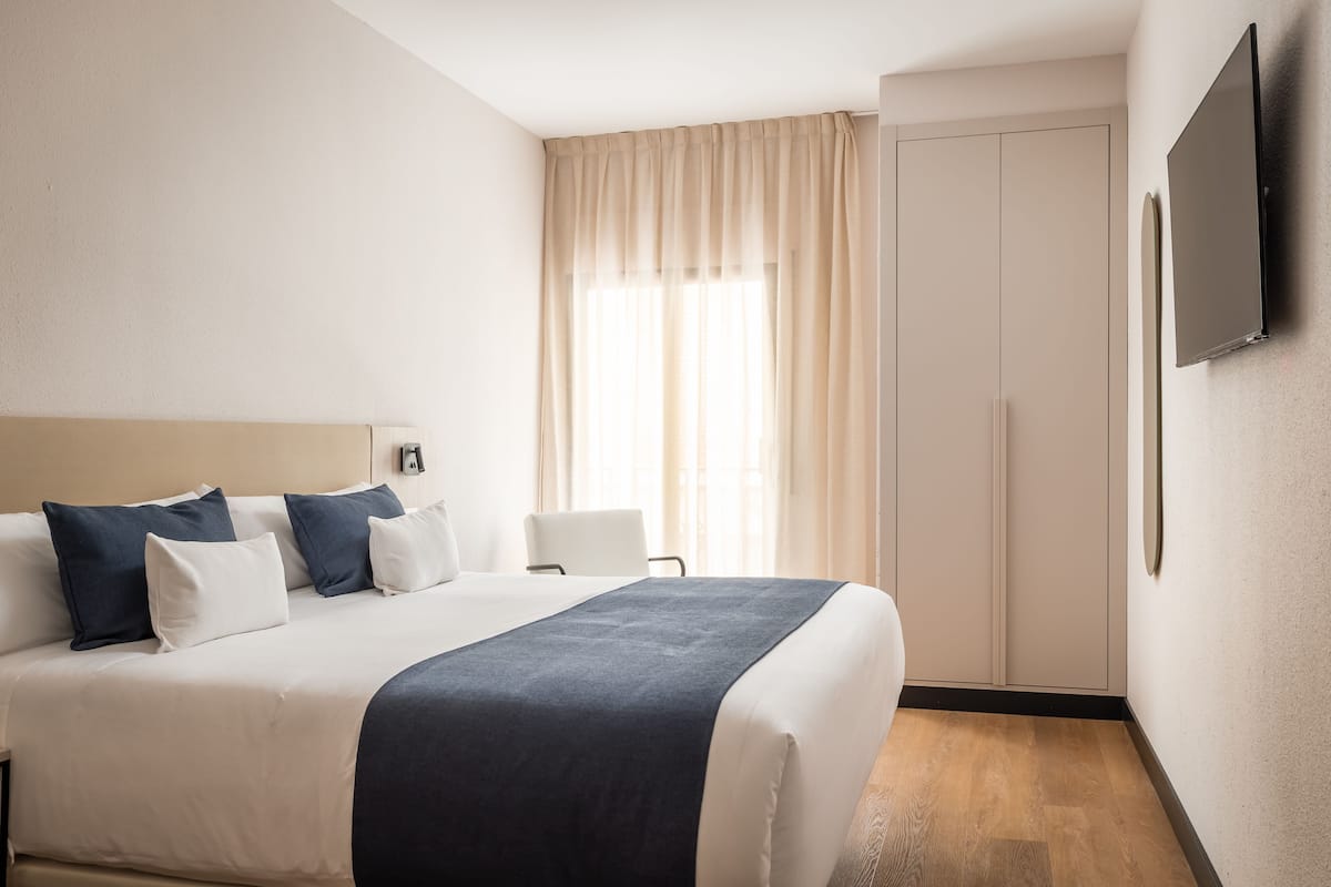 Couette en duvet, minibar, coffre-fort, bureau