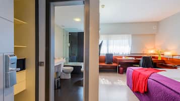 Két bảo mật tại phòng, bàn, màn/rèm cản sáng, phòng cách âm