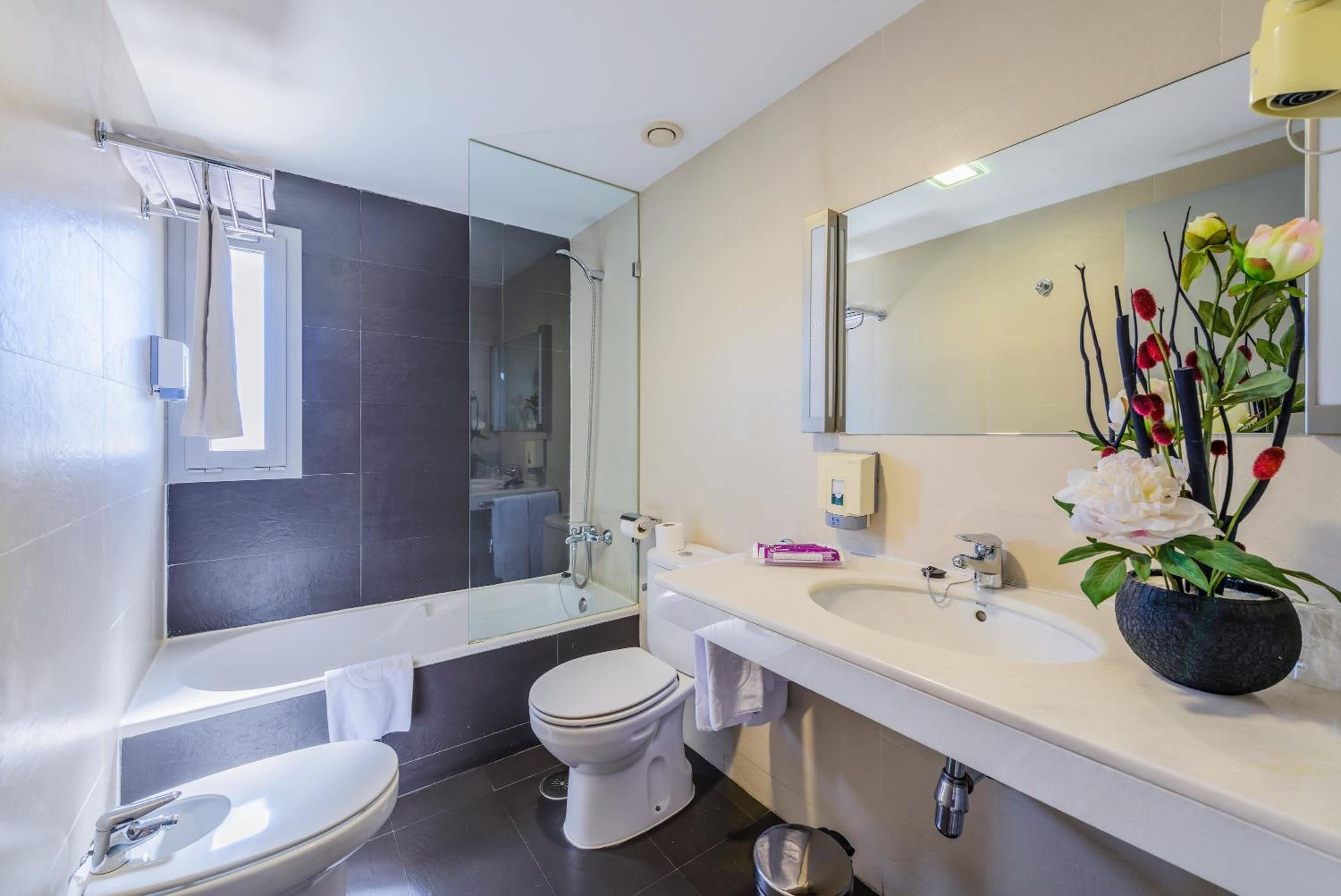 Photo - Hostal Porcel Torrejón