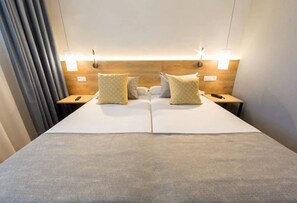 In-room safe, desk, laptop workspace, blackout drapes