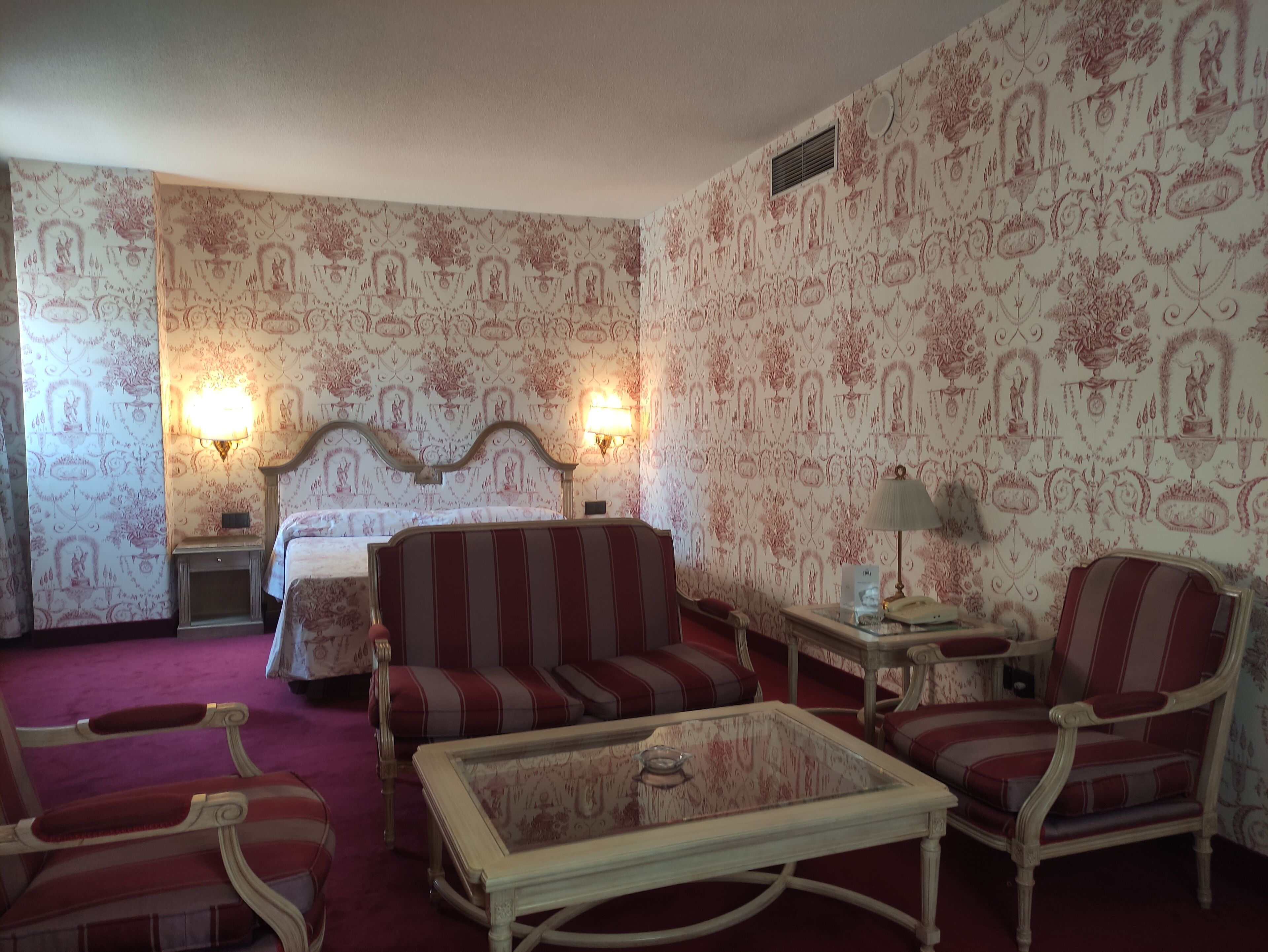 In-room safe, desk, iron/ironing board, WiFi (free)