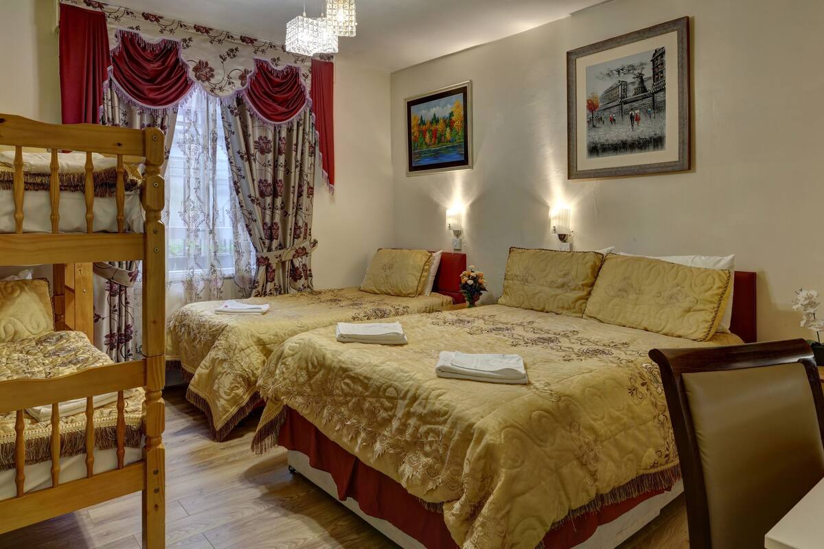 Family Room (For 5 People) | Desk, blackout drapes, iron/ironing board (on request), WiFi (free)