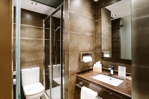 Free toiletries, hair dryer, towels