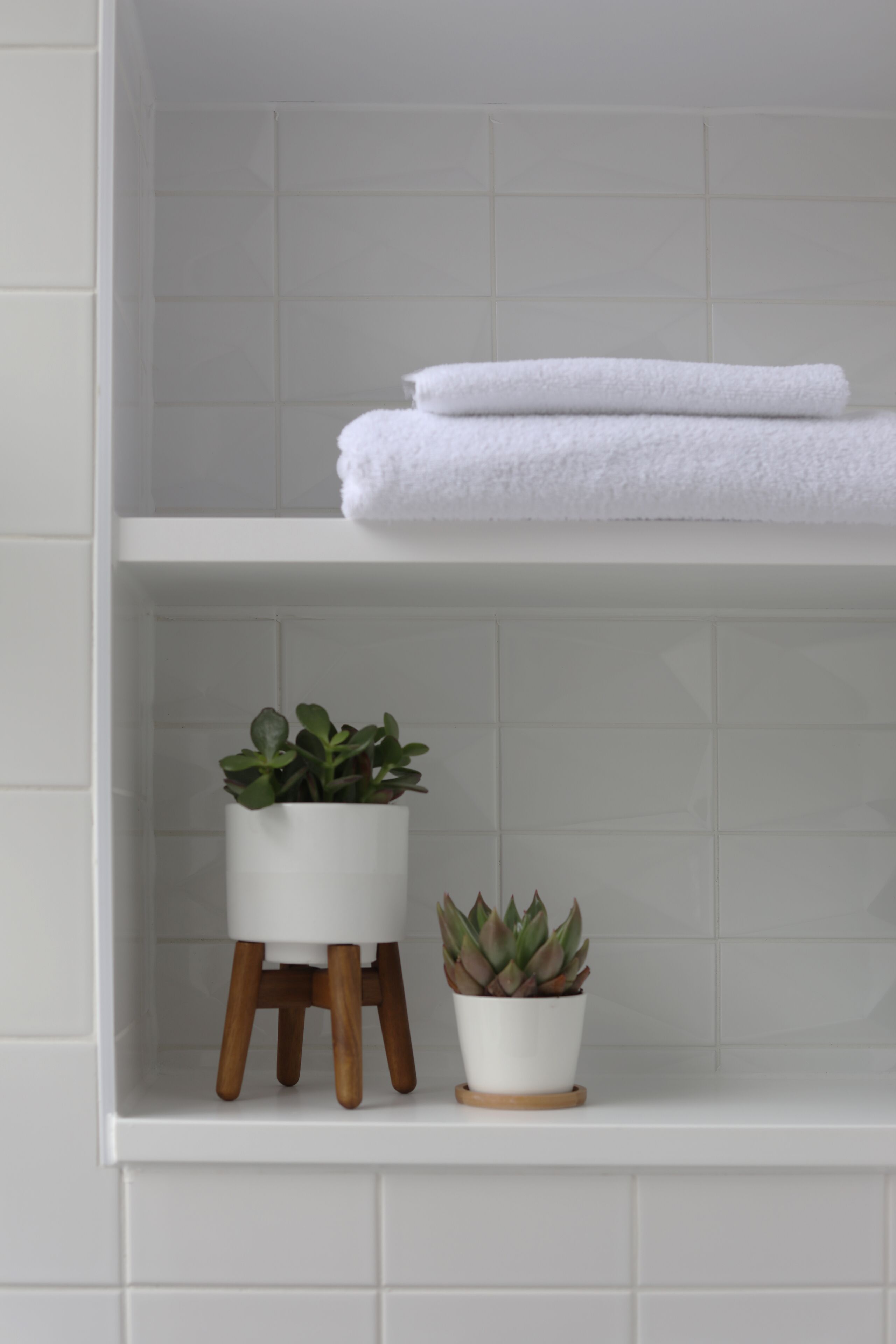 deluxe single room | bathroom | designer toiletries, hair dryer, bathrobes, towels