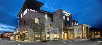 Menlo Park Hotel