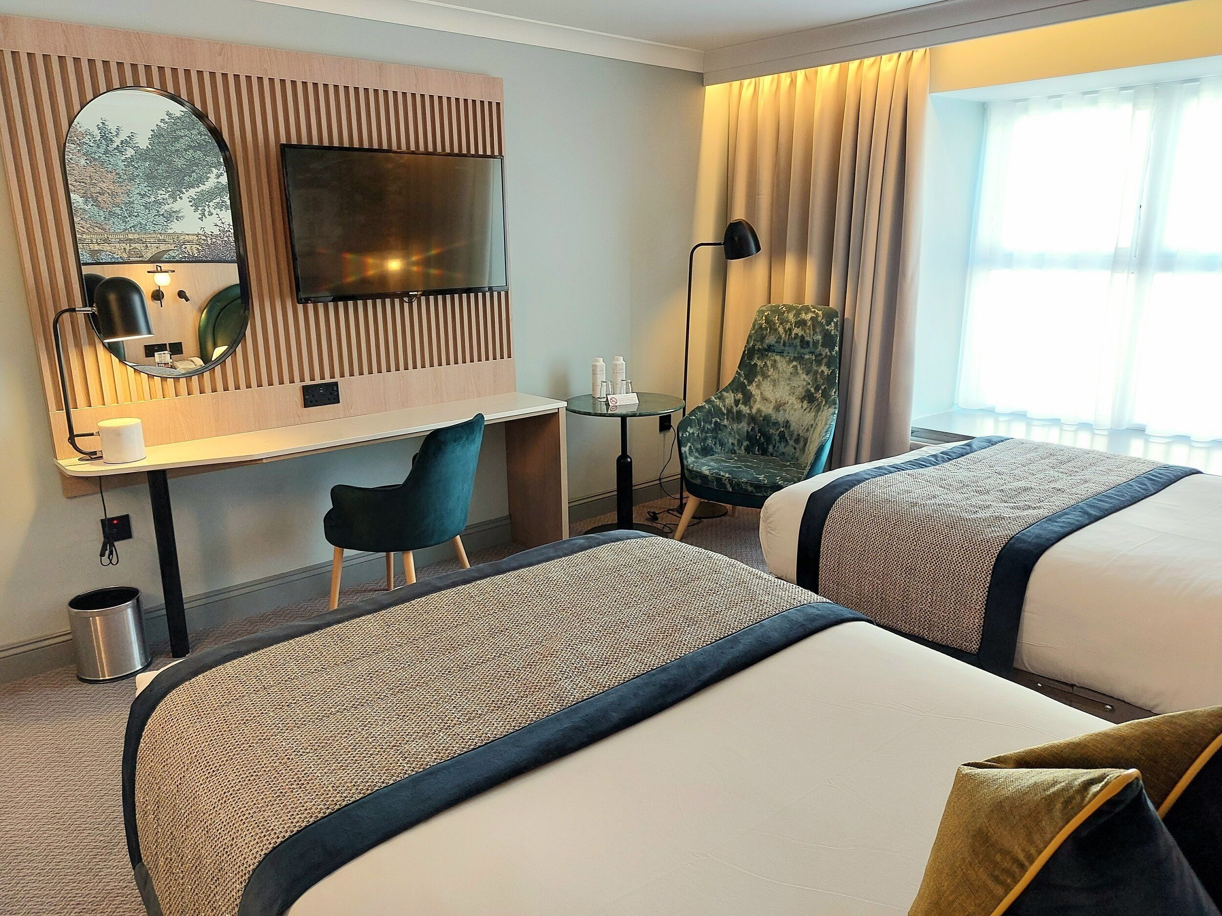 Photo - Menlo Park Hotel