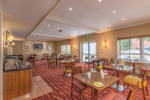 Daily buffet breakfast (GBP 10 per person)