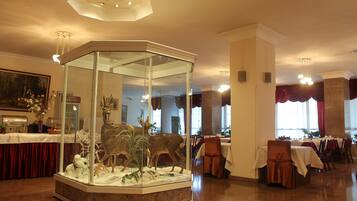 Daily buffet breakfast (AMD 2000 per person)