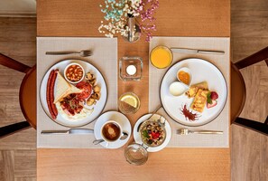 Petit-déjeuner buffet