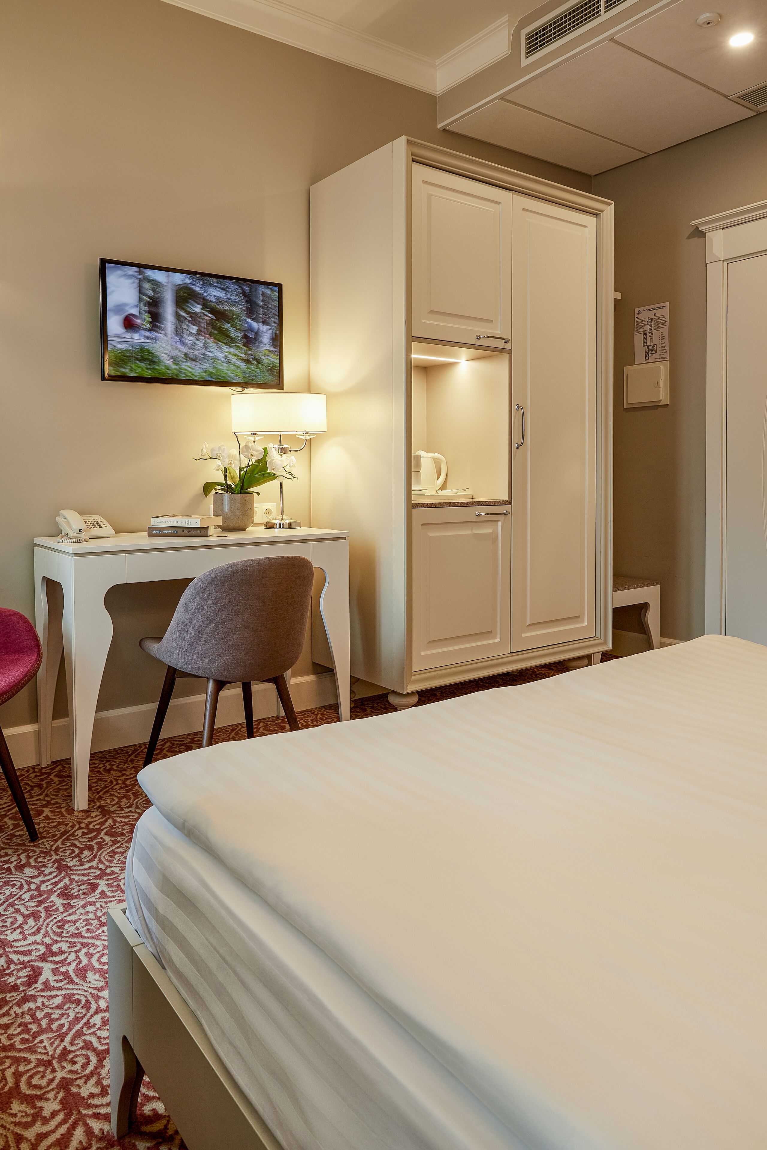 standard double or twin room | hypo-allergenic bedding, minibar, in-room safe, individually decorated