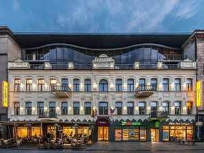 المنشأة من الخارج