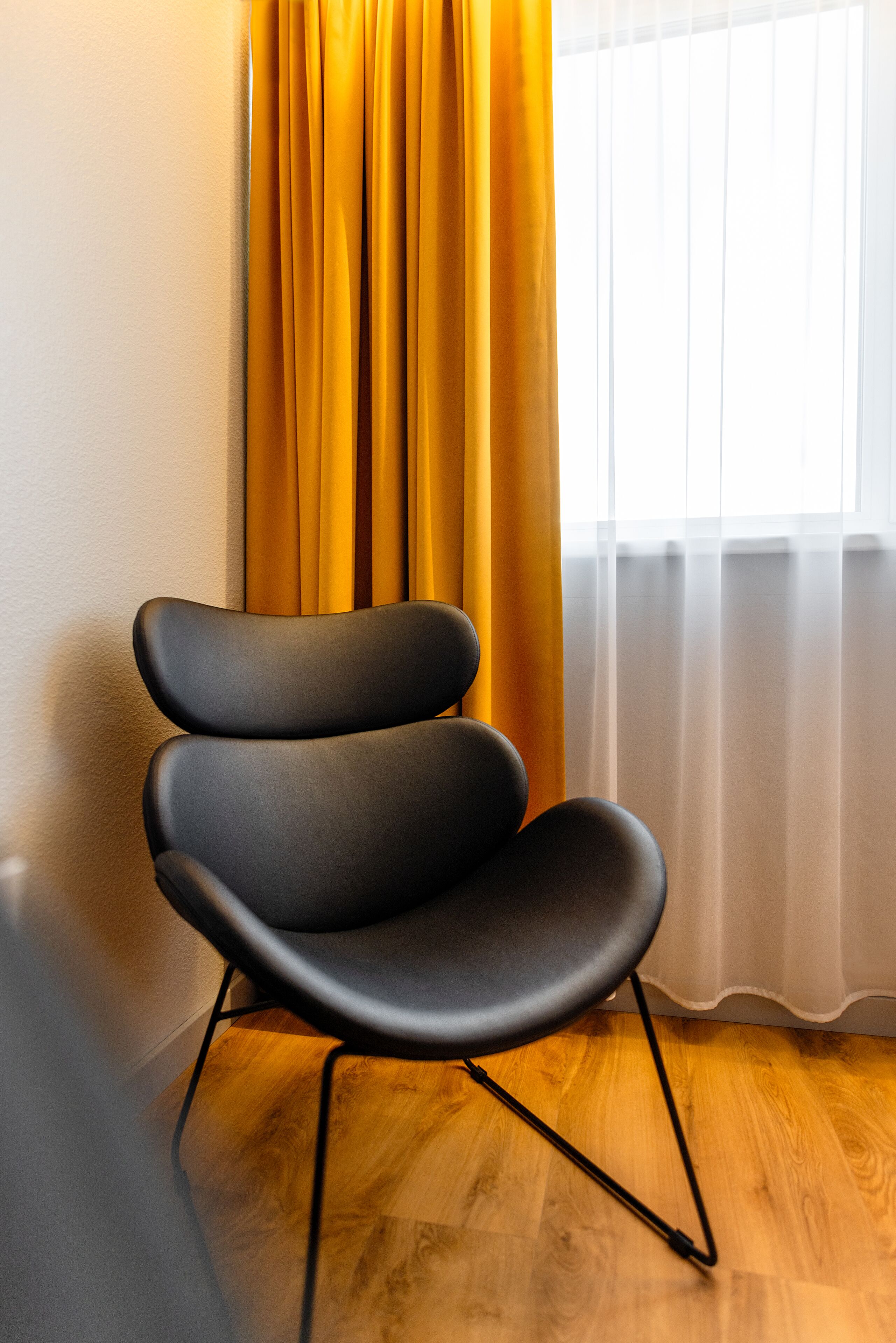 1 bedroom, desk, laptop workspace, blackout curtains